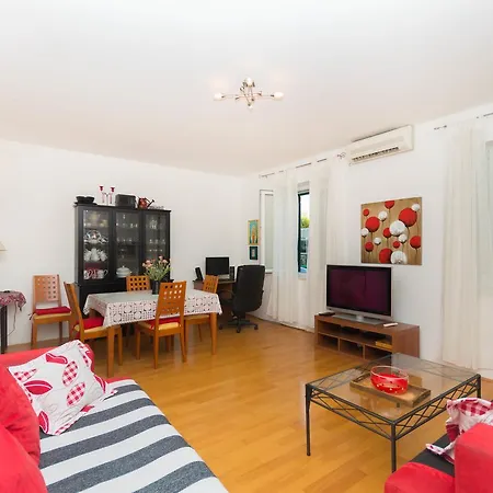 Apartment Apartment Leo *
